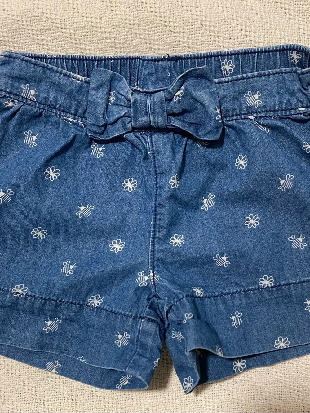 Gymboree Blue Denim-Style Shorts with White Floral & Bee Print and Front Bow